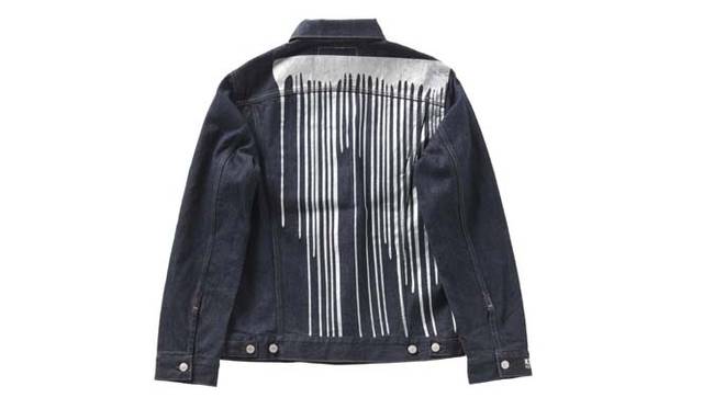 Levi’s × KRINK Product│KRINK Collaboration Jeans “KRINK JKT” 2万7300円<br>完成度の高い3rdトラッカーにKRの“going outside the lines”のコンセプトを表現したジャケット。バックには、アイコンカラーのシルバーをプリント。Levi’sの伝統的シルエットと、KRのスタイルが融合することで、アートピースとしても、デザインジャケットとしても完成されている