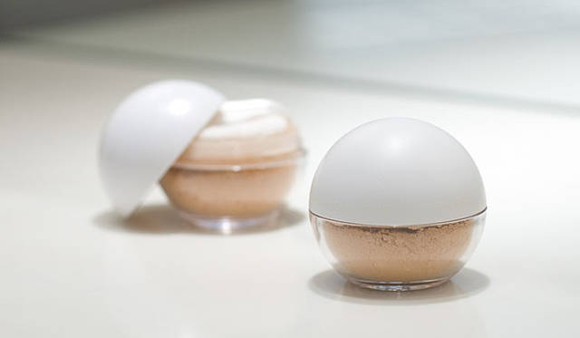 伊勢丹新宿店本館2階ビューティアポセカリー│<b>ピエルクルール</b>  「パウダーファンデーション」