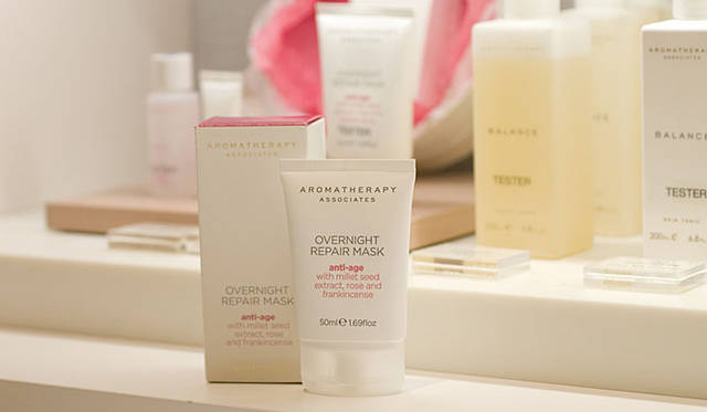 伊勢丹新宿店本館2階ビューティアポセカリー│<b>ロマセラピー アソシエイツ</b>   「リッチスキン オーバナイトマスク」