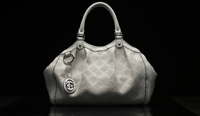 <b>GUCCI｜グッチ</b> ハンドバッグ「SUKEY（スーキー）」 12万6000円