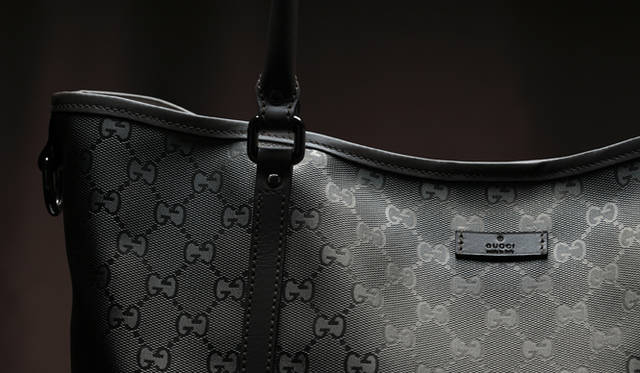 <b>GUCCI｜グッチ</b> GGインプリメの新色はシルバー