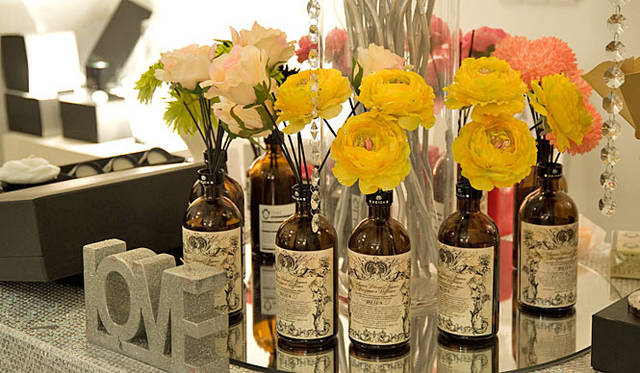 DEICA│デイカ　フラワーアロマディフューザー