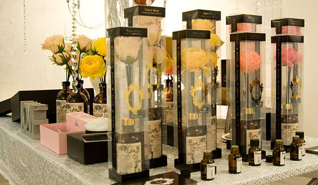 DEICA│デイカ　フラワーアロマディフューザー