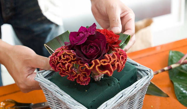 <b>男が楽しむ“ニューヨークスタイル”フラワーデザイン　「はじめてのバスケット・アレンジに挑戦（前編）」
