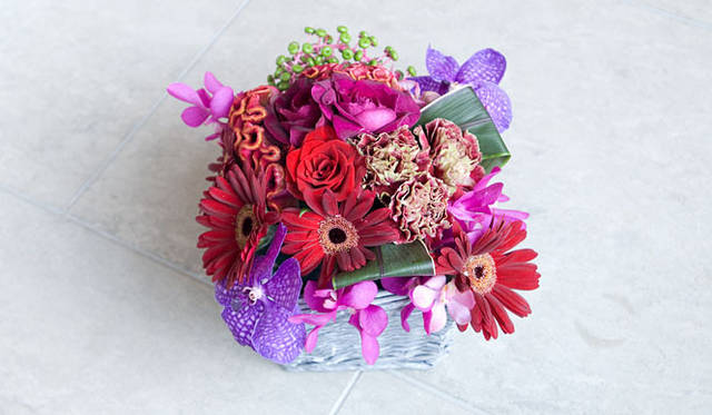 <b>男が楽しむ“ニューヨークスタイル”フラワーデザイン　「はじめてのバスケット・アレンジに挑戦（前編）」<br>長谷川さんの作品