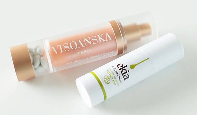 小林ひろ美の2009年秋冬ビューティトレンド「45＋（plus）用のアイテム編」<br>左から、VISOANSKA、ekia