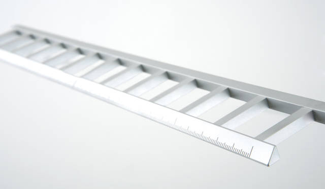 MicroWorks｜「Ladder Ruler」