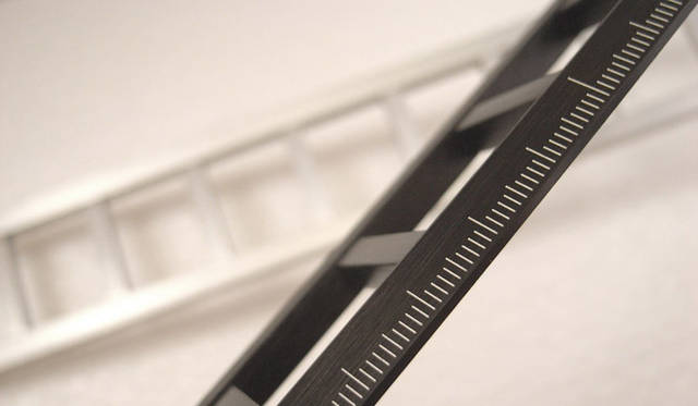 MicroWorks｜「Ladder Ruler」