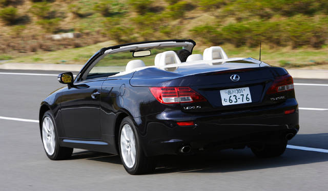 <em>LEXUS IS250C｜レクサス IS250C</em>