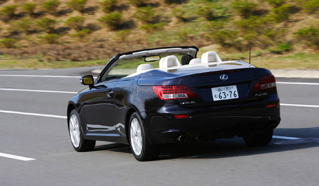 <em>LEXUS IS250C｜レクサス IS250C</em>