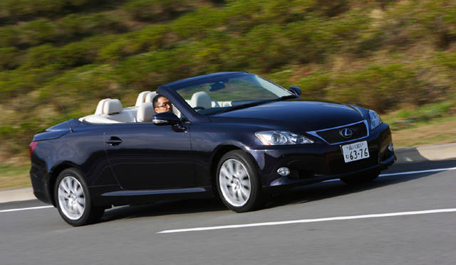 <em>LEXUS IS250C｜レクサス IS250C</em>