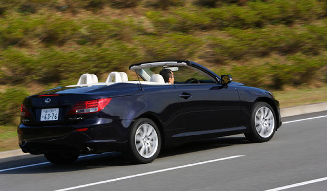 <em>LEXUS IS250C｜レクサス IS250C</em>