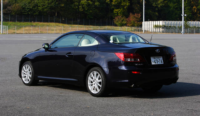 <em>LEXUS IS250C｜レクサス IS250C</em>