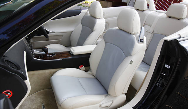 <em>LEXUS IS250C｜レクサス IS250C</em>