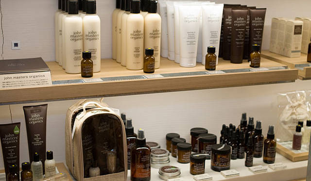 伊勢丹新宿店本館2階ビューティアポセカリー│<b>ジョンマスターオーガニック</b>