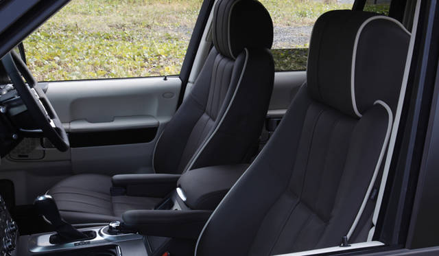 <em>RANGE ROVER VOGUE｜レンジローバーヴォーグ</em>