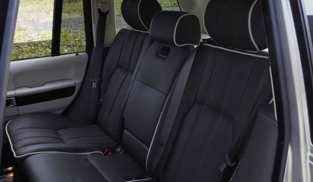 <em>RANGE ROVER VOGUE｜レンジローバーヴォーグ</em>