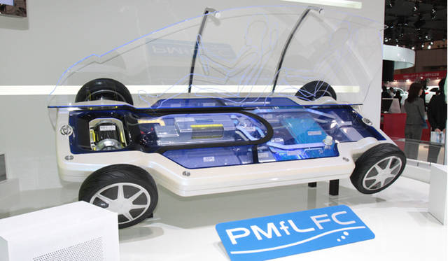 TOKYO MOTOR SHOW 2009｜東京モーターショー2009　DAIHATSU／ダイハツ燃料電池「PMfLFC（ピーエムエフエルエフシー）」