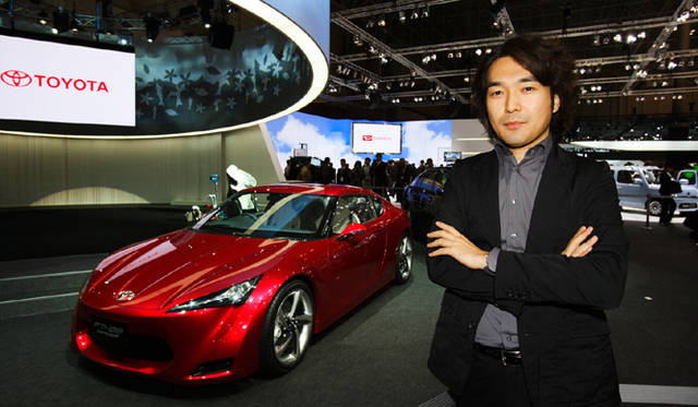 TOKYO MOTOR SHOW 2009｜東京モーターショー2009　TOYOTA／トヨタ「FT-86 Concept(FT-86 コンセプト)」と島下氏