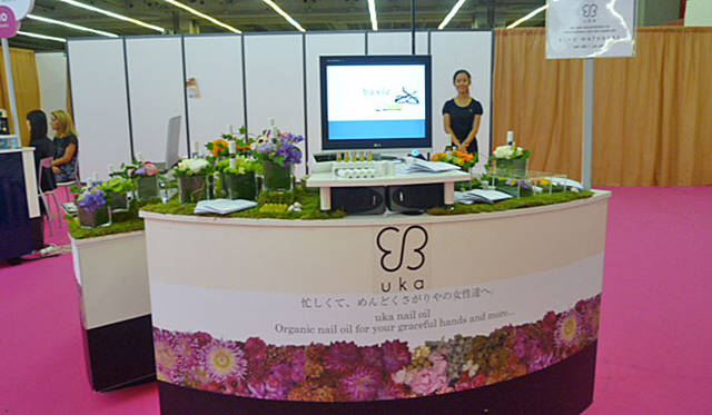 渡邉季穂｜ビューティエキスポ「ビヨンドビューティ パリ」にuka登場（前編）<br>ukaブース完成！