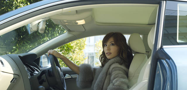 Audi A5｜アウディ A5 × 小泉里子