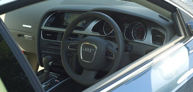 Audi A5｜アウディ A5 × 小泉里子