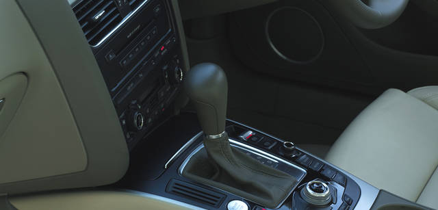 Audi A5｜アウディ A5 × 小泉里子