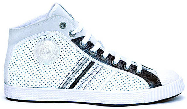 DIESEL｜ディーゼル　2010年春夏プレビューコレクション“Rockin’Dots”