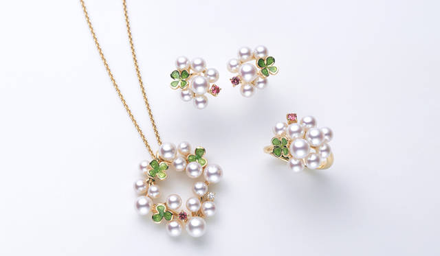 <em>MIKIMOTO｜ミキモト「Spring Collection 2010」</em>