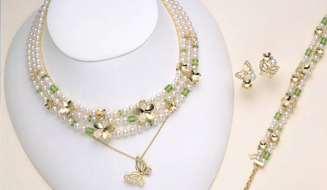 <em>MIKIMOTO｜ミキモト「Cortège（コルテージュ）」</em>