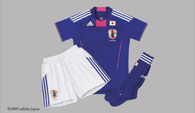 adidas｜サッカー日本女子代表 新オフィシャルホームユニフォーム