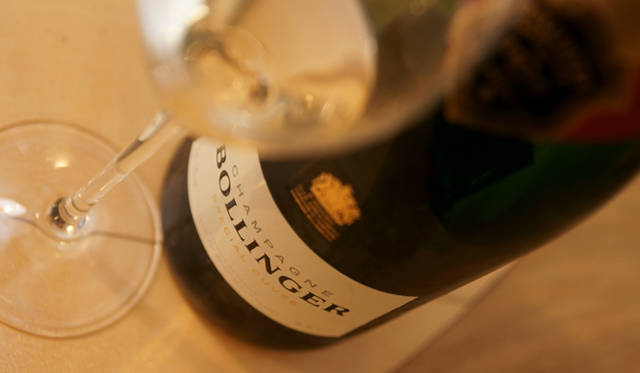ボランジェ｜Bollinger｜ボトルとグラス