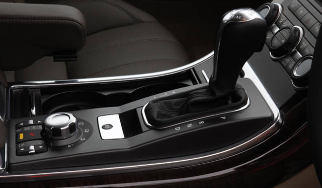 <b>RANGE ROVER｜レンジローバー</b>