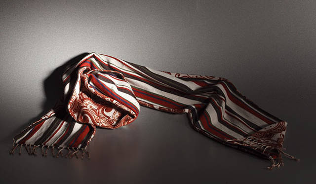 <strong>ETRO│エトロ</strong>　ショール7万2450円（ウール100％）