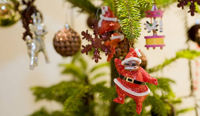 和気雅美│ユニークな黒人のサンタクロースとシックなチョコレートブラウンのデコレーション