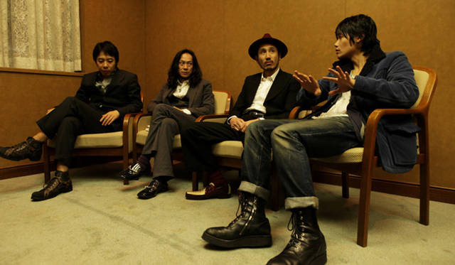 MOVIE｜ 『蘇りの血』　左から豊田利晃監督、中村達也さん、渋川清彦さん、伊賀大介さん