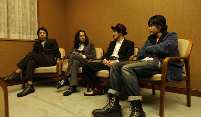 MOVIE｜ 『蘇りの血』　左から豊田利晃監督、中村達也さん、渋川清彦さん、伊賀大介さん