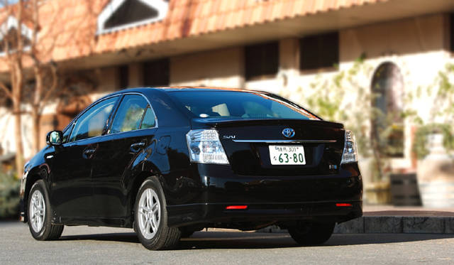 <em>TOYOTA SAI｜トヨタ・サイ</em>