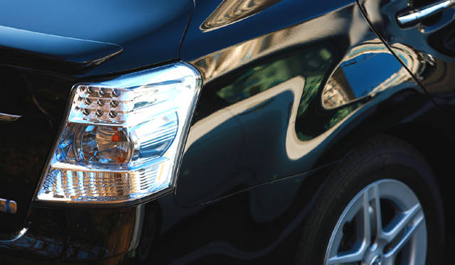 <em>TOYOTA SAI｜トヨタ・サイ</em>