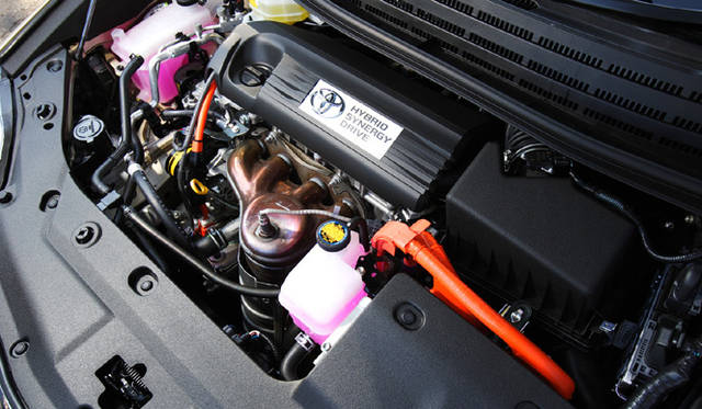 <em>TOYOTA SAI｜トヨタ・サイ</em>