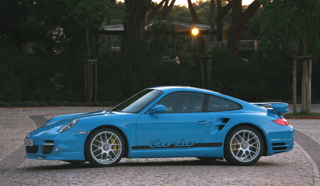 <em>PORSCHE 911 turbo｜ポルシェ 911 ターボ</em>