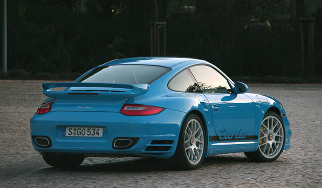 <em>PORSCHE 911 turbo｜ポルシェ 911 ターボ</em>