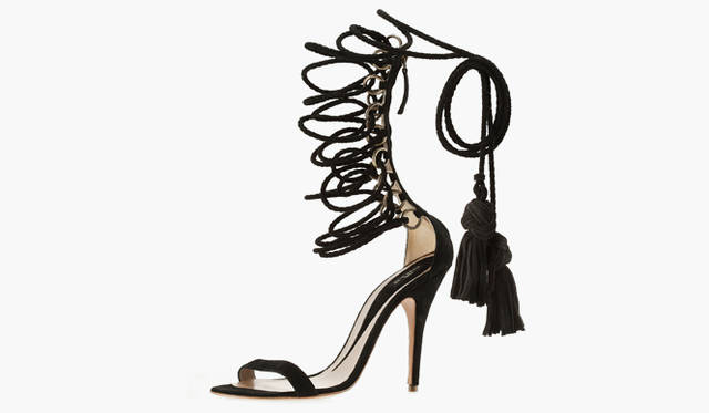 <b>ETRO</b>｜足首に紐を巻き付けてグラディエーター風に履きたい。サンダル（銀座本店限定） [H12cm] 11万3400円（エトロ／エトロ ジャパン）