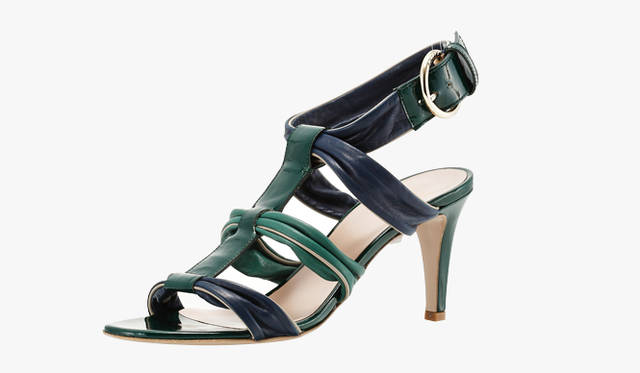 <b>BALLY</b>｜ブルー×グリーンの組み合わせが鮮やか。やわらかな革づかいが心地よい一点。サンダル[H7.5cm] 6万6150円（バリー／バリー・ジャパン）