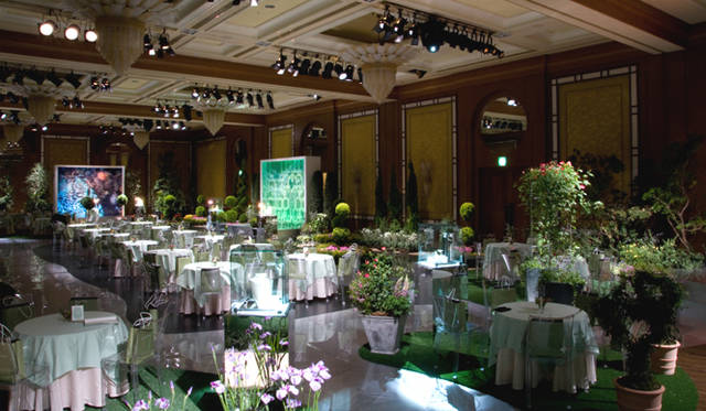 <em>Van Cleef & Arpels｜ヴァン クリーフ＆アーペル</em>　2009年に開催された「レ ジャルダン」の発表会にて。