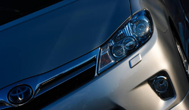 <b>TOYOTA SAI｜トヨタ・サイ</b>