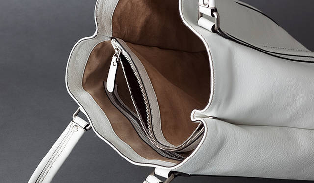 <b>GUCCI｜グッチ</b>　トートバッグ 19万8450円