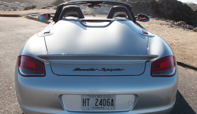 <em>PORSCHE BOXSTER SPYDER｜ポルシェ・ボクスター・スパイダー</em>