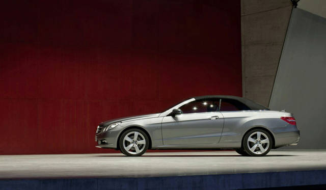 <b>Mercedes-Benz E Class Cabriolet｜メルセデス・ベンツ Eクラス カブリオレ</b>