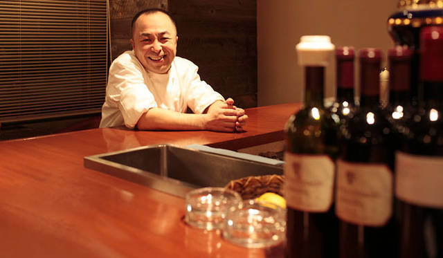 ネモ ベーカリー＆カフェ｜「ウチの店は、社員もアルバイトも電車で通って来られる時間、朝の6時半スタートです。パン屋としては朝遅いでしょう？」と根本シェフ